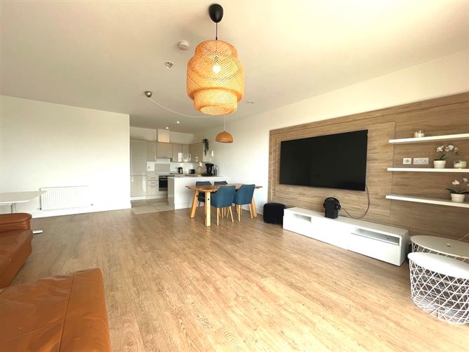 Crofton Hall, Hamilton Park, Castleknock, Dublin 15