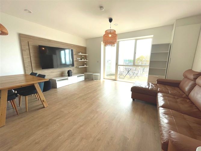 Crofton Hall, Hamilton Park, Castleknock, Dublin 15