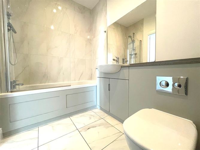 Crofton Hall, Hamilton Park, Castleknock, Dublin 15