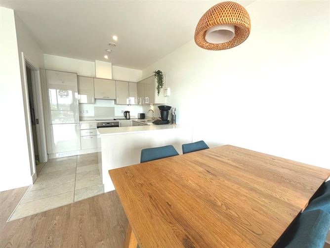 Crofton Hall, Hamilton Park, Castleknock, Dublin 15