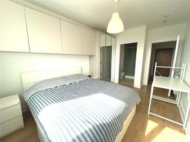 Crofton Hall, Hamilton Park, Castleknock, Dublin 15