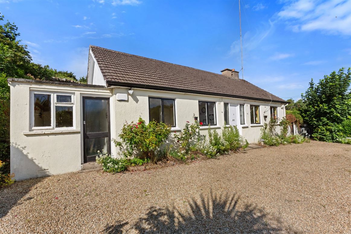 37 Bray Road, Loughlinstown, Co. Dublin