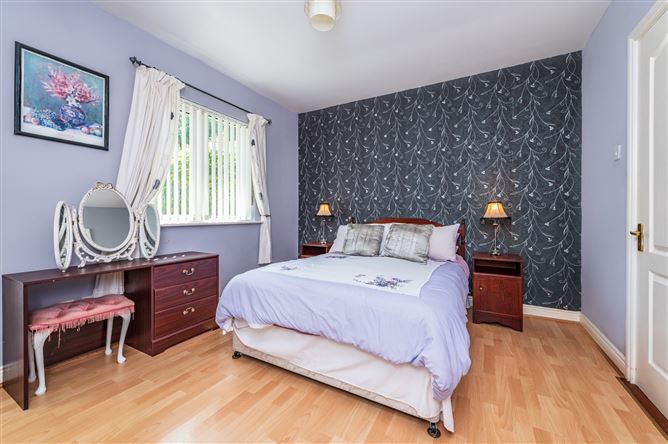 https://photos-a.propertyimages.ie/media/2/8/9/5010982/25ca0bed-ec84-41b2-9e11-9f51e2dadca3_l.jpg