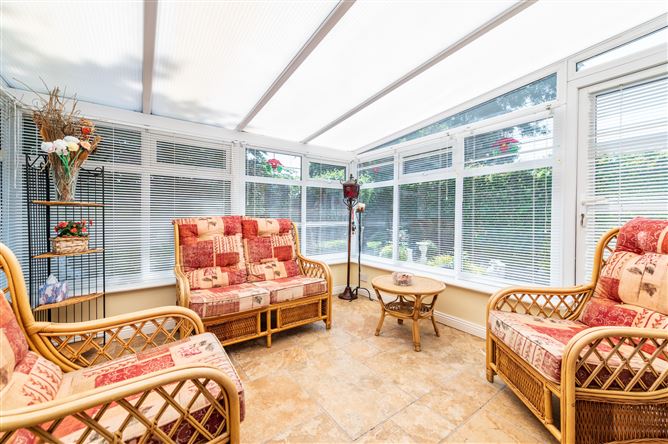 https://photos-a.propertyimages.ie/media/2/8/9/5010982/25ca0bed-ec84-41b2-9e11-9f51e2dadca3_l.jpg