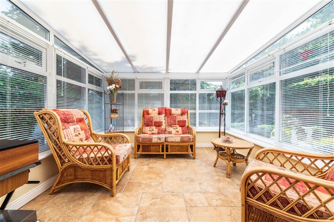 https://photos-a.propertyimages.ie/media/2/8/9/5010982/25ca0bed-ec84-41b2-9e11-9f51e2dadca3_l.jpg
