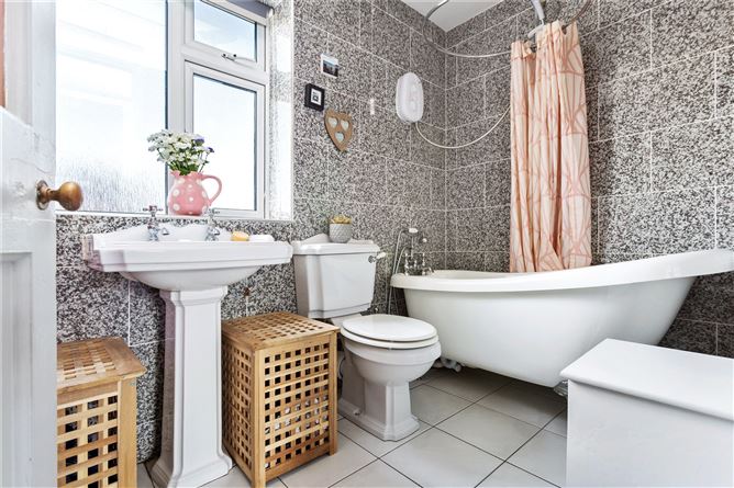 6 Arbutus Grove, Bray, Co. Wicklow