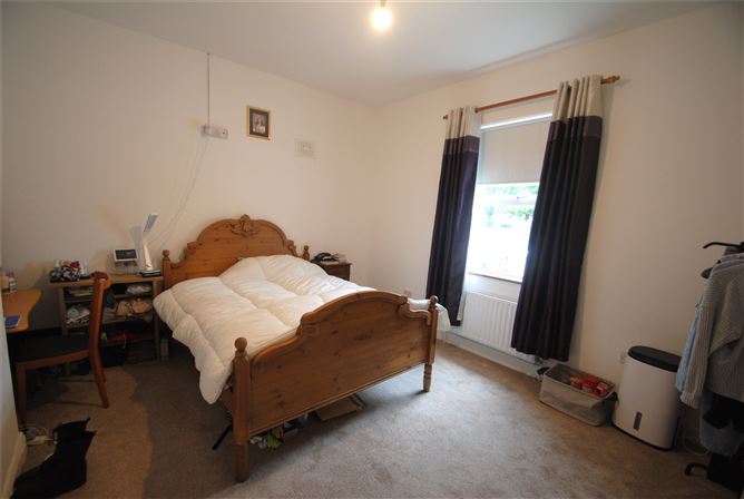 6 Church Avenue, Templemore, Co. Tipperary