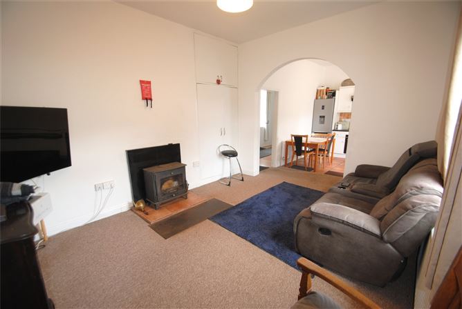 6 Church Avenue, Templemore, Co. Tipperary