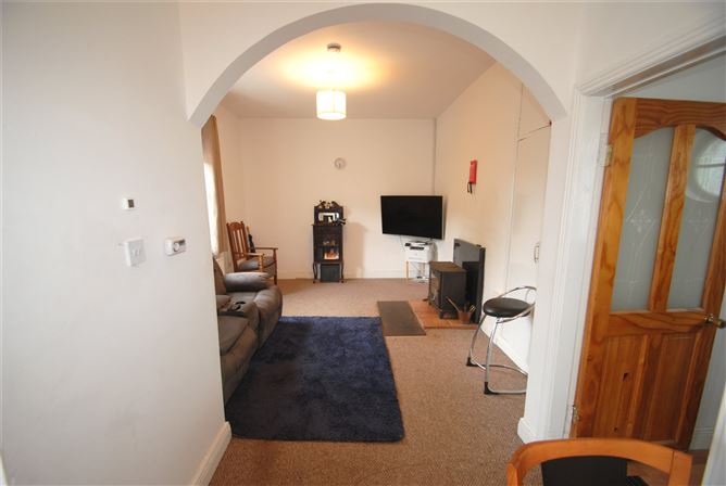 6 Church Avenue, Templemore, Co. Tipperary