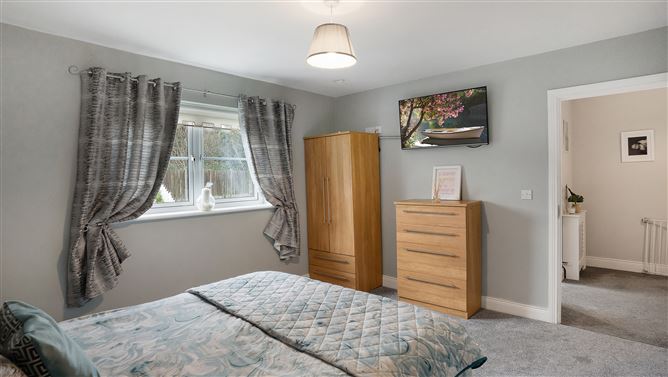 33 Rockfield Heights, Kingscourt, Cavan