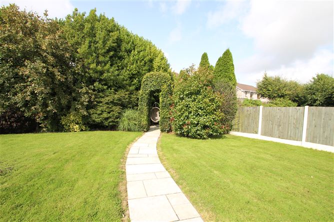 4 Heatherfield Lawn, Carrigaline, Cork
