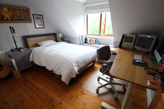 4 Heatherfield Lawn, Carrigaline, Cork