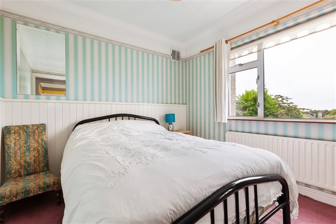 11 Shielmartin Road, Sutton, Dublin 13
