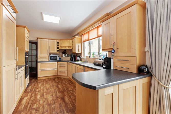 11 Shielmartin Road, Sutton, Dublin 13