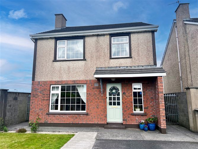 34 Manor Village, Westport Road, Castlebar, Co. Mayo - Sherry ...