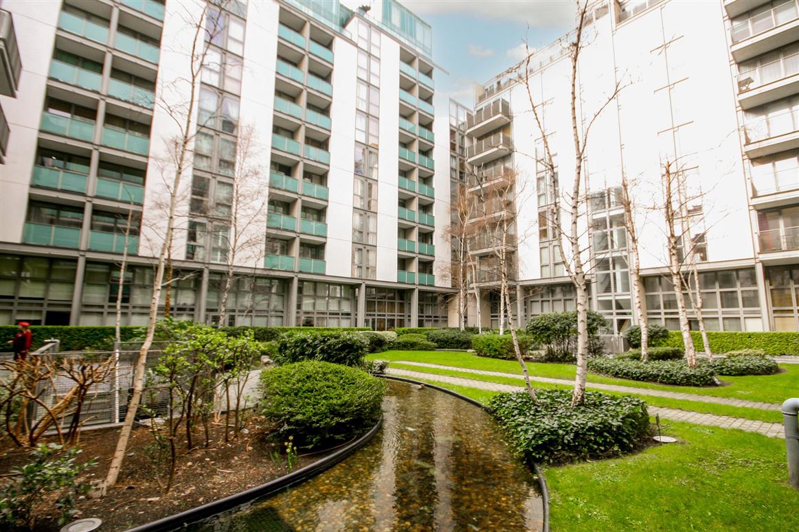 75 Kirkpatrick House, IFSC, Dublin 1
