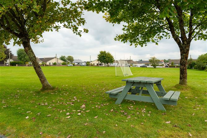 16 Beech Park, Oranmore, Galway