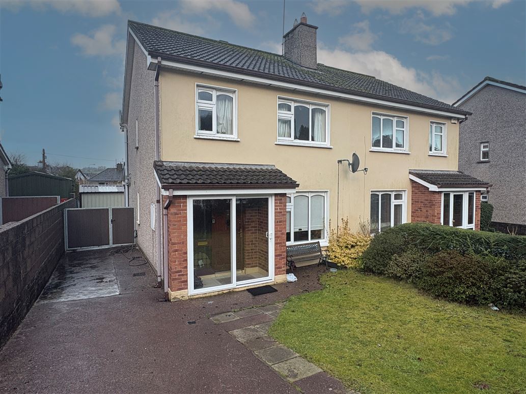 No. 5 Oakwood, Macroom, Cork