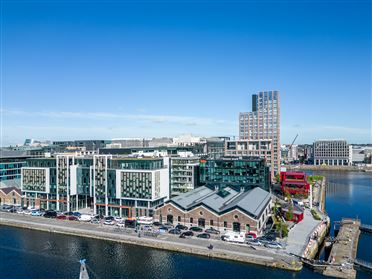15 Hanover Court, Grand Canal Dk, Dublin 2
