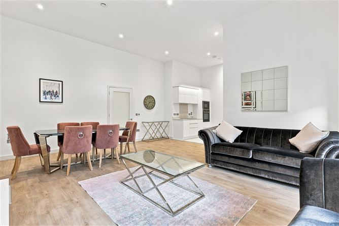 15 Hanover Court, Grand Canal Dk, Dublin 2