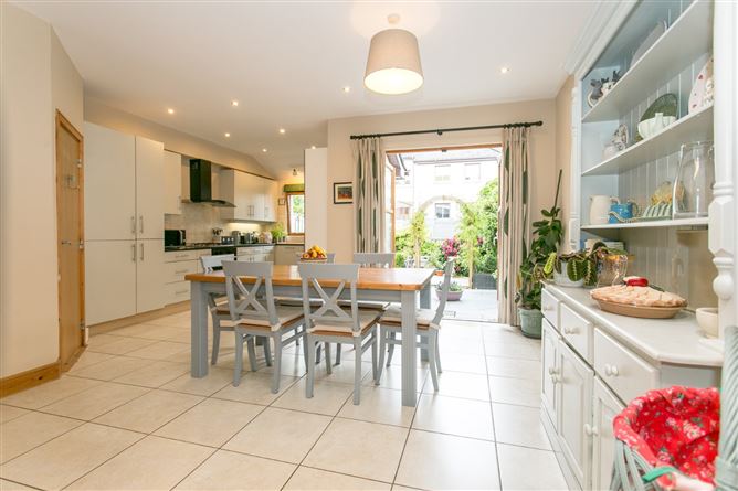 20 Belarmine Close, Stepaside, Dublin 18