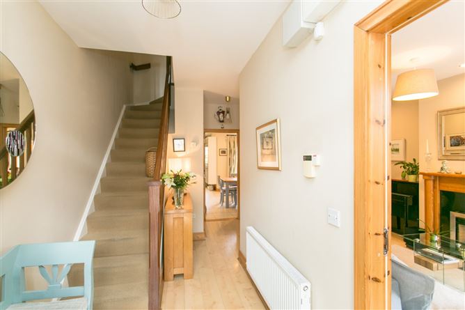 20 Belarmine Close, Stepaside, Dublin 18