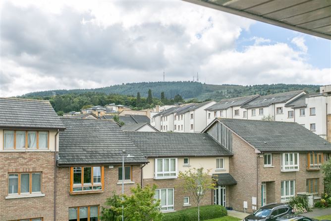 20 Belarmine Close, Stepaside, Dublin 18