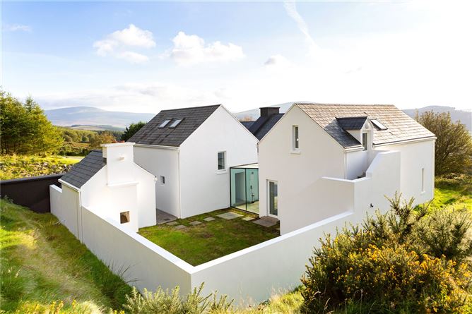 Old Welsh Farm, Athdown, Manor Kilbride, Blessington, Co. Wicklow