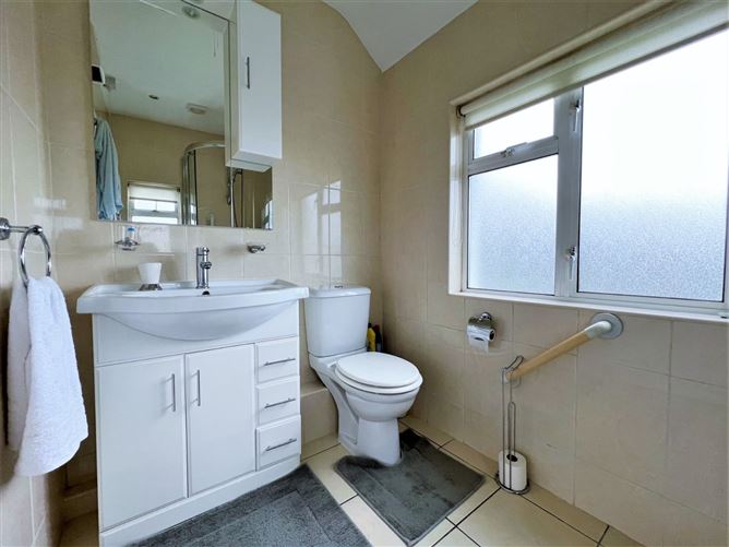 27 Rochestown Park, Dun Laoghaire, Co. Dublin