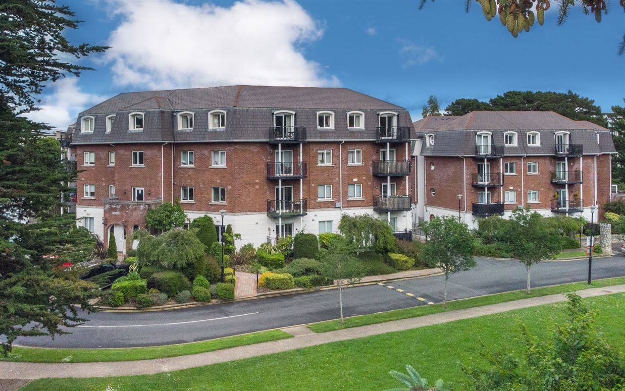 Apartment, 64 Brighton, Kilgobbin Wood, Sandyford, Dublin 18