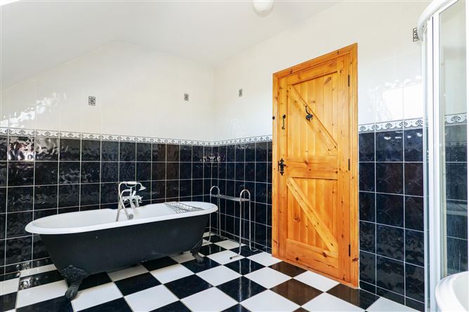 Residence On Approx. 4.67 Acres, Ganty, Craughwell, Co. Galway