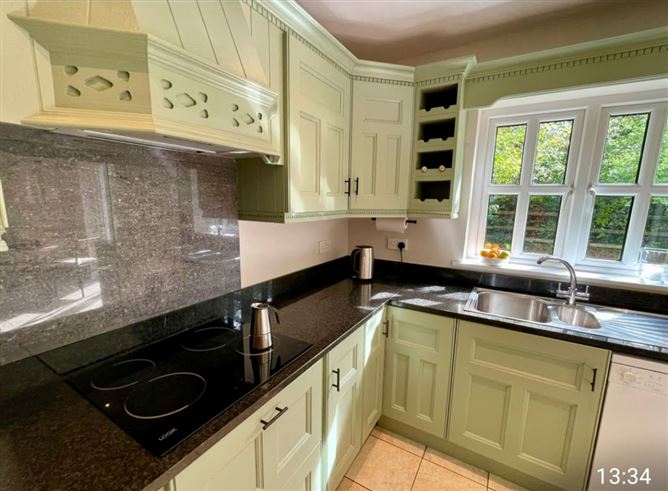 5 Acres Green, Acres Cove, Drumshanbo, Leitrim