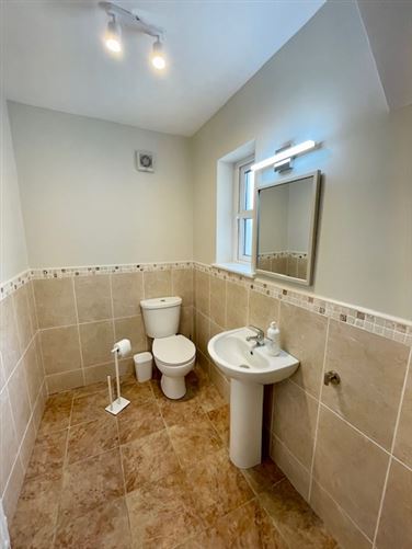 5 Acres Green, Acres Cove, Drumshanbo, Leitrim