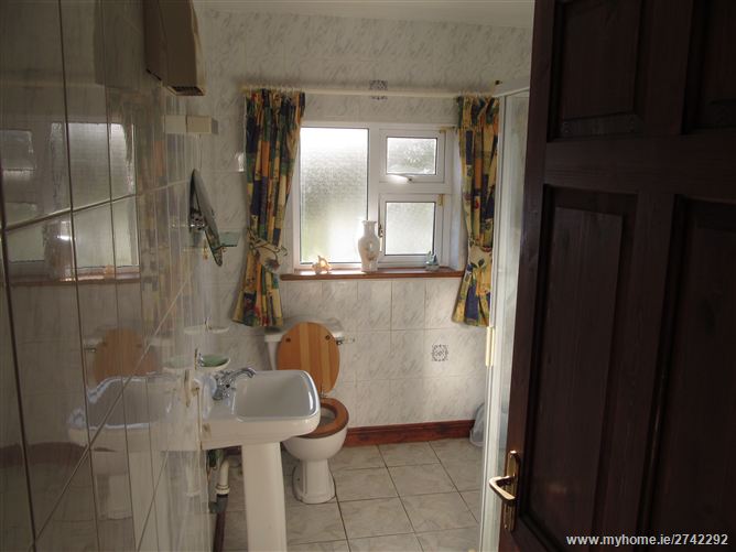 'Waterville', 17 Orchard Manor, Shanagarry, Cork