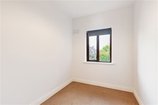 1 Alma Park , Monkstown, Dublin