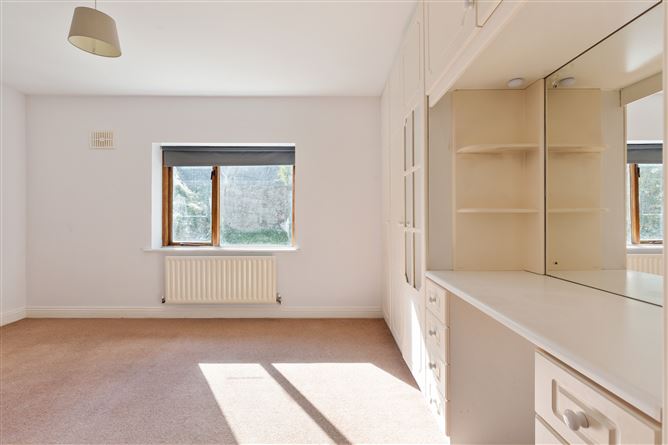 1 Alma Park , Monkstown, Dublin