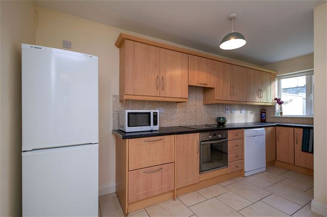 40 Woodland Drive, Collegewood, Mallow, Co. Cork.
