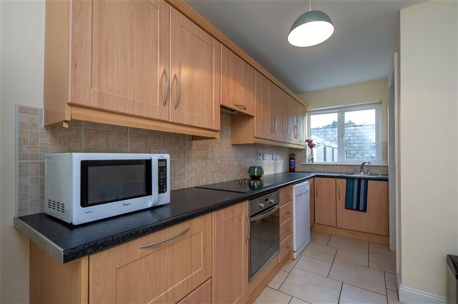40 Woodland Drive, Collegewood, Mallow, Co. Cork.