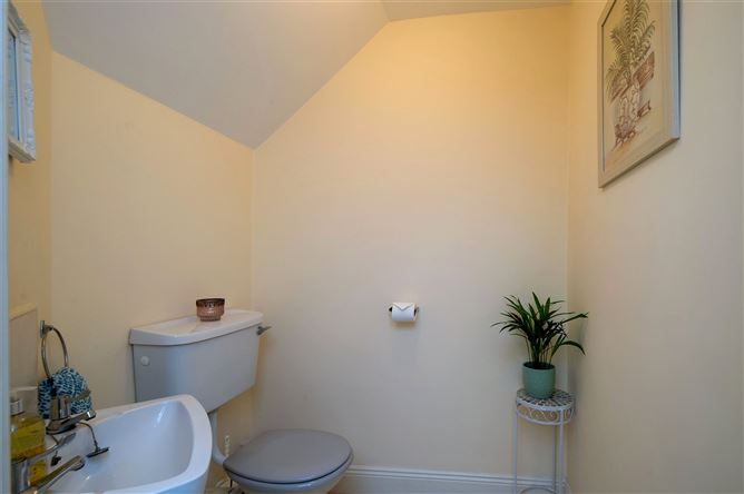 40 Woodland Drive, Collegewood, Mallow, Co. Cork.