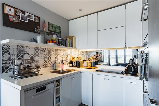 Apt 11, The Beacon Building, Royal Canal Park, Ashtown, Dublin 15