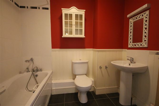 22 Castlegate Way, Adamstown Castle, Lucan, Dublin