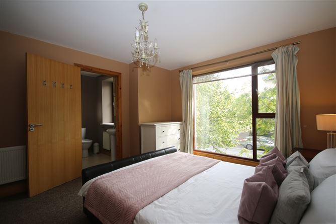 22 Castlegate Way, Adamstown Castle, Lucan, Dublin