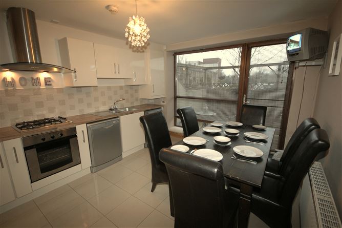 22 Castlegate Way, Adamstown Castle, Lucan, Dublin