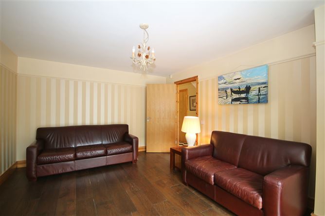 22 Castlegate Way, Adamstown Castle, Lucan, Dublin