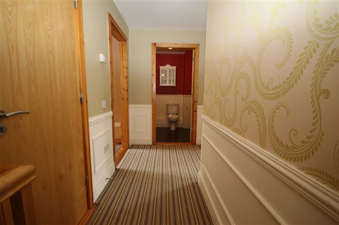 22 Castlegate Way, Adamstown Castle, Lucan, Dublin