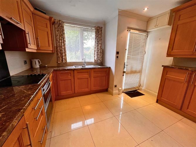 37 Rosemount Court, Booterstown, County Dublin