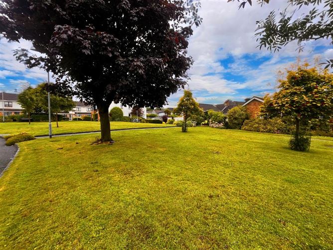 37 Rosemount Court, Booterstown, County Dublin