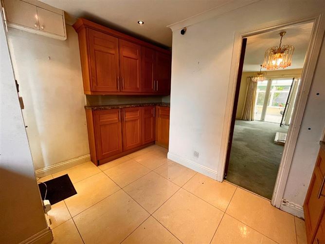37 Rosemount Court, Booterstown, County Dublin