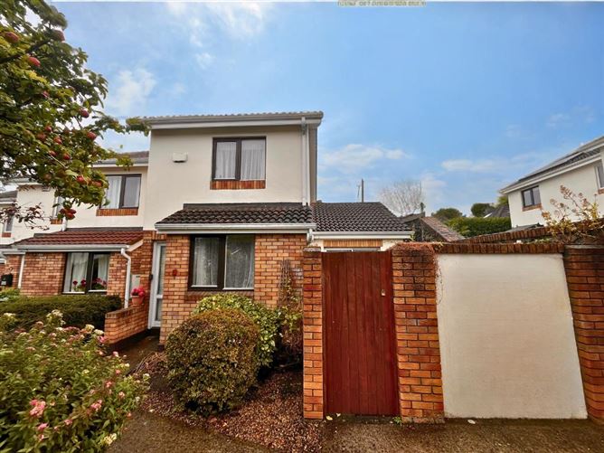 37 Rosemount Court, Booterstown, County Dublin