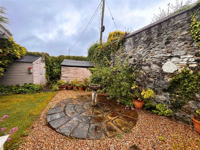 37 Rosemount Court, Booterstown, County Dublin